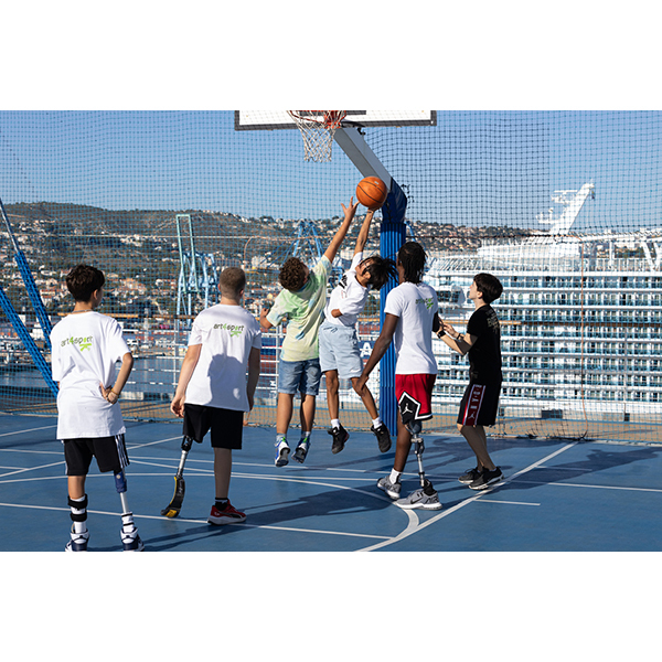 Dona 10 euro alla Fondazione art4sport Immagine